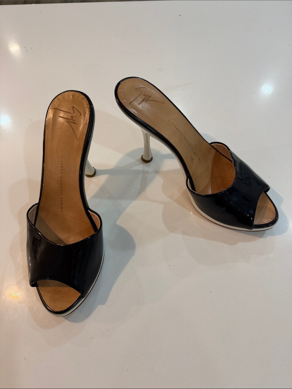 Giuseppe Zanotti Black Patent Leather Open-Toe Mule 👠 vintage Y2K